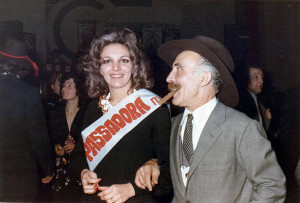 Miss Passadora e il “Re Bello”, Forlì, 1972.